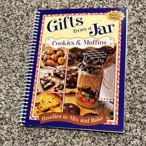 Gifts from a Jar Cookies & Muffins Cookbook